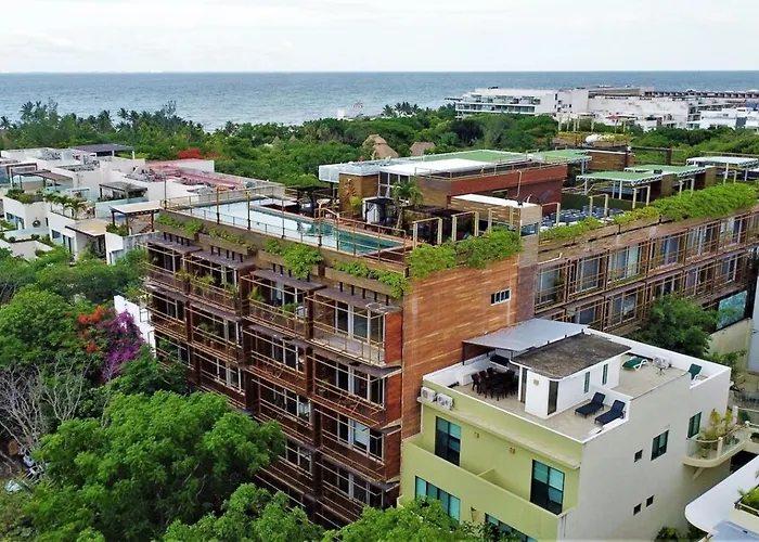 Location! Steps To Balcony 38st Art Expo Apartment *
